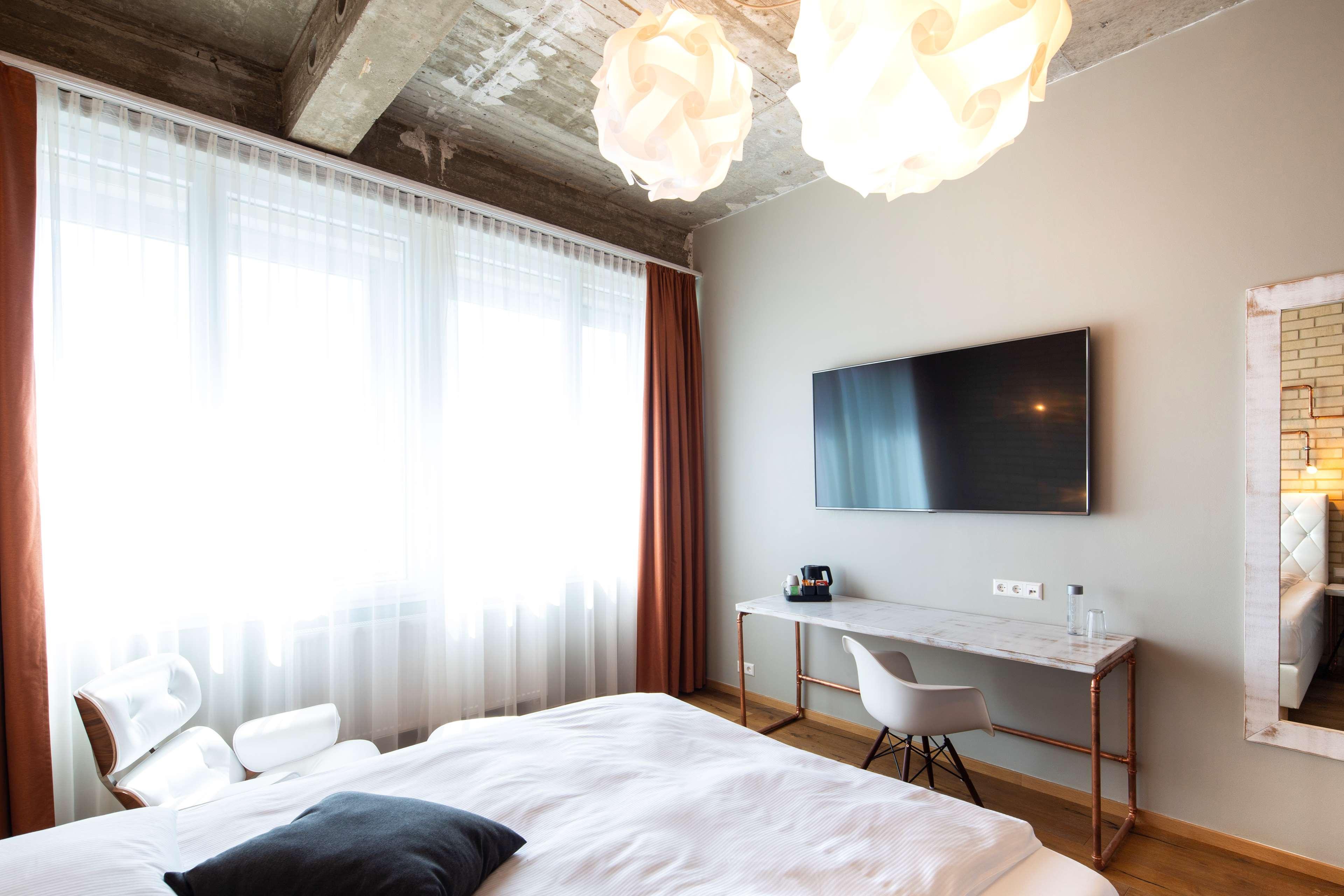 Loftstyle Hotel Eningen; Sure Hotel Collection By BW Eningen unter Achalm Bagian luar foto